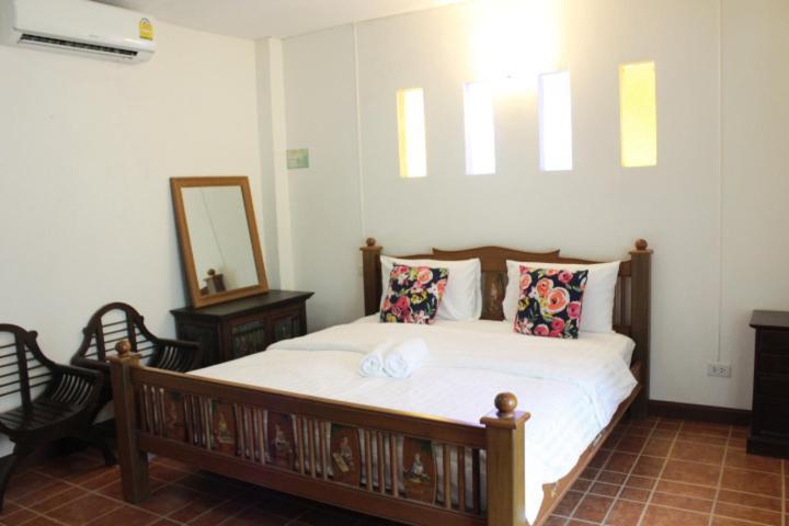 บ้านริมเนิน รีสอร์ท งาว Ngao Buitenkant foto